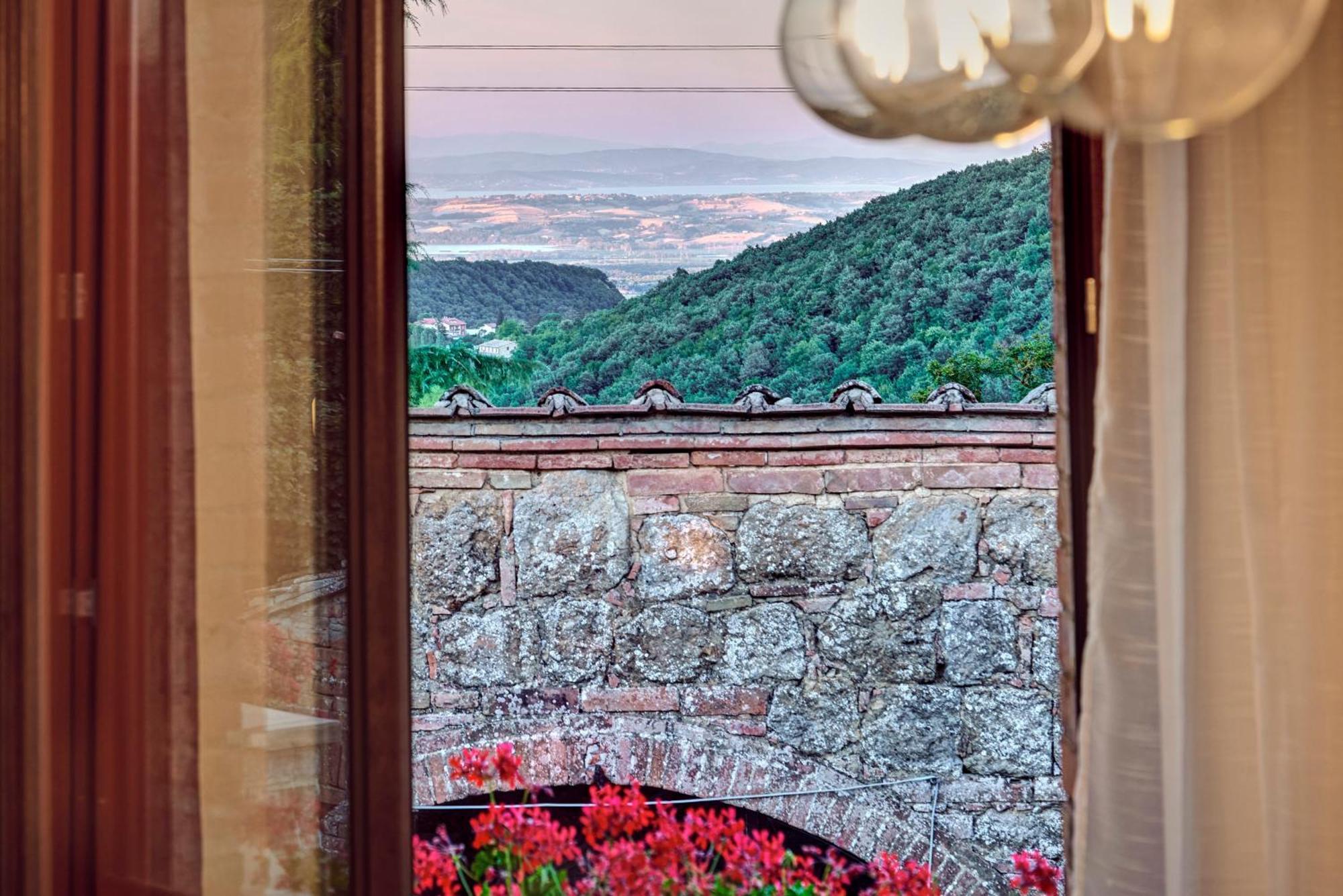 Agriturismo Il Casalone Монтепульчано Номер фото